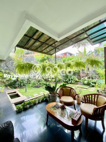 Dijual Rumah Luas Megah Dengan View Eksklusif di Pejaten, Jakarta Selatan Dijual Rumah Luas Megah Dengan View Eksklusif di Pejaten, Jakarta Selatan