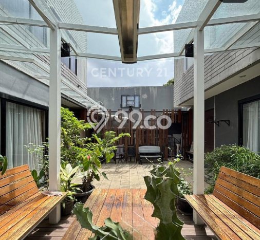 Dijual Rumah Mewah Megah Dengan View Cantik di Veteran, Jakarta Selatan Dijual Rumah Mewah Megah Dengan View Cantik di Veteran, Jakarta Selatan