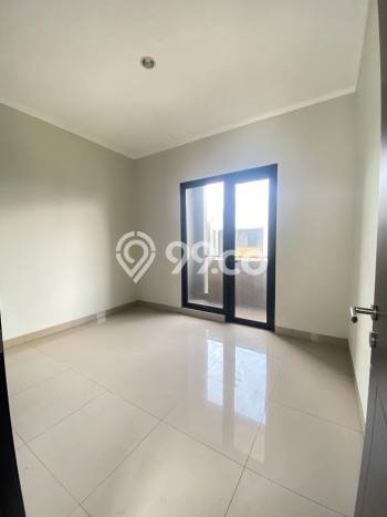 For Sale Hunian Rumah Terawat 3 Kamar di Summarecon Crown Gading, Bekasi For Sale Hunian Rumah Terawat 3 Kamar di Summarecon Crown Gading, Bekasi