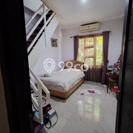 Rumah Elit Modern Tanpa Renovasi di Kemang Pratama Bekasi Rumah Elit Modern Tanpa Renovasi di Kemang Pratama Bekasi