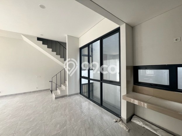 Jual Rumah Mewah Megah Dengan View Eksklusif di BSD, Tangerang Jual Rumah Mewah Megah Dengan View Eksklusif di BSD, Tangerang