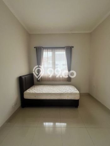 Hunian Eksklusif Dijual LT 160m2 di BSD, Tangerang Selatan Hunian Eksklusif Dijual LT 160m2 di BSD, Tangerang Selatan