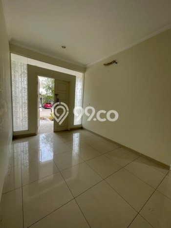 Disewakan! Rumah 4 Kamar Tidur &
4 Kamar Mandi di Gading Serpong, Tangerang Disewakan! Rumah 4 Kamar Tidur &
4 Kamar Mandi di Gading Serpong, Tangerang