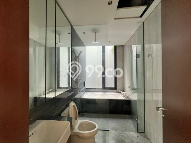 Disewakan Hunian Konsep Modern di BSD Tangerang Selatan dengan 5 KT Disewakan Hunian Konsep Modern di BSD Tangerang Selatan dengan 5 KT