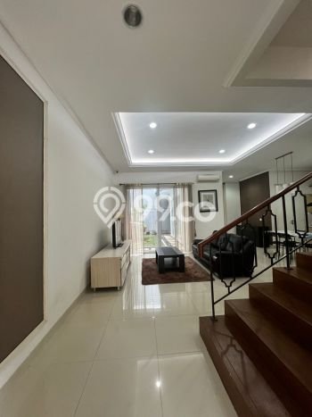Hunian Eksklusif Dijual LT 160m2 di BSD, Tangerang Selatan Hunian Eksklusif Dijual LT 160m2 di BSD, Tangerang Selatan