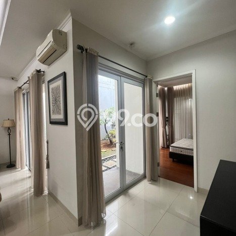 Hunian Eksklusif Dijual LT 160m2 di BSD, Tangerang Selatan Hunian Eksklusif Dijual LT 160m2 di BSD, Tangerang Selatan