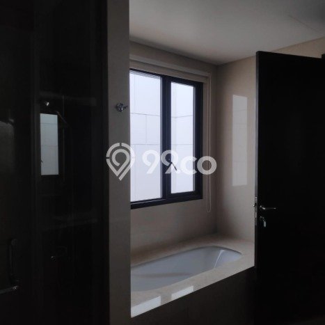 For Sale Rumah Mewah Exclusive di BSD, Tangerang Selatan For Sale Rumah Mewah Exclusive di BSD, Tangerang Selatan