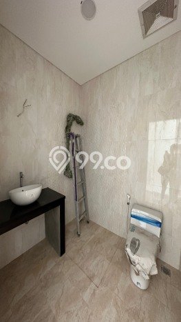 Rumah Mewah Dijual LT 250m2 di Sindang Jaya, Tangerang Rumah Mewah Dijual LT 250m2 di Sindang Jaya, Tangerang