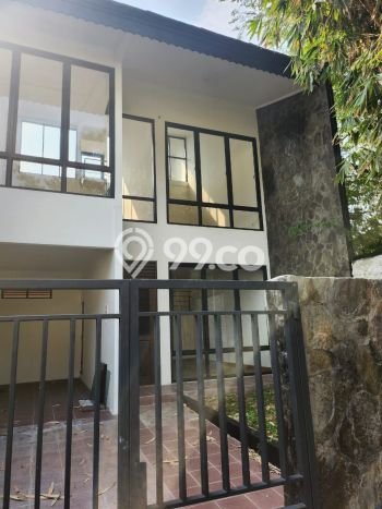 Hunian Cantik Modern Lb 125m2 di Karawaci, Tangerang Hunian Cantik Modern Lb 125m2 di Karawaci, Tangerang
