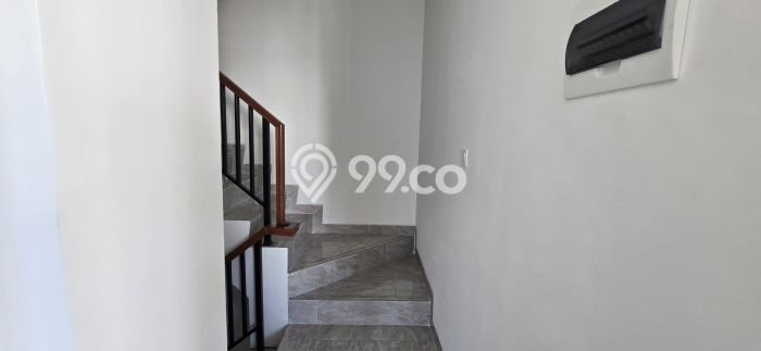 For Sale Hunian Rumah Terawat 4 KT di Suvarna Sutera, Tangerang For Sale Hunian Rumah Terawat 4 KT di Suvarna Sutera, Tangerang