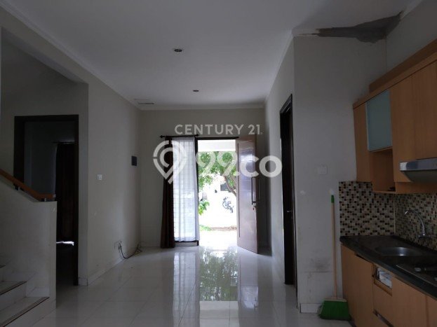 Rumah Kontrakan Tangerang Selatan LT 105m2 LB 117m2 Area Bintaro Rumah Kontrakan Tangerang Selatan LT 105m2 LB 117m2 Area Bintaro