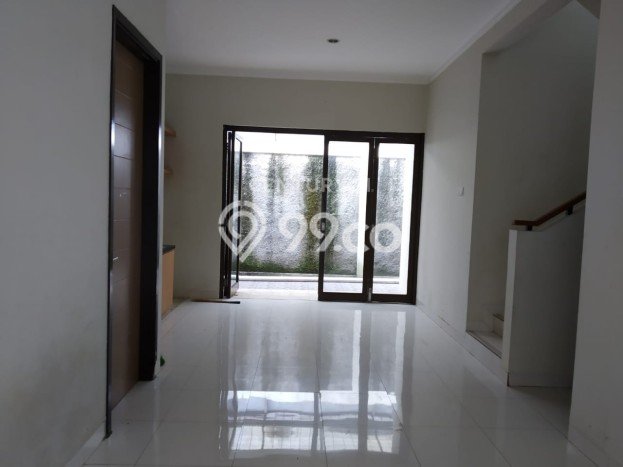 Rumah Kontrakan Tangerang Selatan LT 105m2 LB 117m2 Area Bintaro Rumah Kontrakan Tangerang Selatan LT 105m2 LB 117m2 Area Bintaro