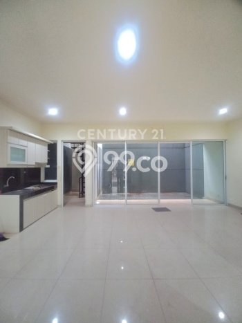 Disewakan! Rumah 3 Kamar Tidur &
3 Kamar Mandi di Sektor 9-Bintaro, Tangerang Selatan Disewakan! Rumah 3 Kamar Tidur &
3 Kamar Mandi di Sektor 9-Bintaro, Tangerang Selatan