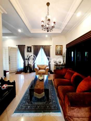 Rumah Elit Modern Siap Huni di Bintaro Jakarta Selatan Rumah Elit Modern Siap Huni di Bintaro Jakarta Selatan
