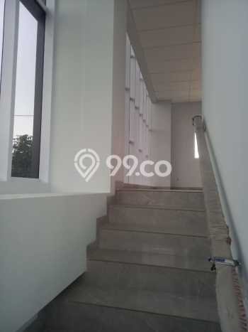 Unit Kantor Dijual di Jakarta Timur LT 279m2 & LB 750m2 Unit Kantor Dijual di Jakarta Timur LT 279m2 & LB 750m2