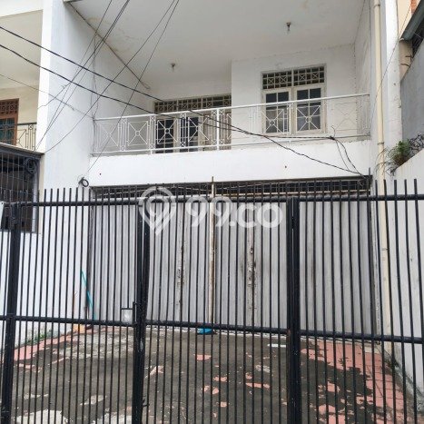 Ruko Dijual di Johar Baru LT 150m2, LB 150m2 untuk Investasi Ruko Dijual di Johar Baru LT 150m2, LB 150m2 untuk Investasi
