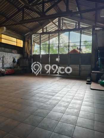 Lokasi Strategis! Dijual Gudang Bisnis di Koja, Jakarta Utara Kondisi Baik Lokasi Strategis! Dijual Gudang Bisnis di Koja, Jakarta Utara Kondisi Baik