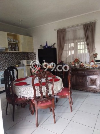 Jual Cepat Hunian Mewah Klasik di Jakarta Selatan Jual Cepat Hunian Mewah Klasik di Jakarta Selatan