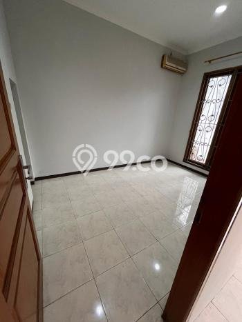 Rumah Modern 3 KT di Tomang Jakarta Barat Unfurnished Rumah Modern 3 KT di Tomang Jakarta Barat Unfurnished