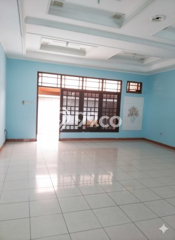 Rumah Luxury Modern Siap Huni di Tomang Jakarta Barat Rumah Luxury Modern Siap Huni di Tomang Jakarta Barat