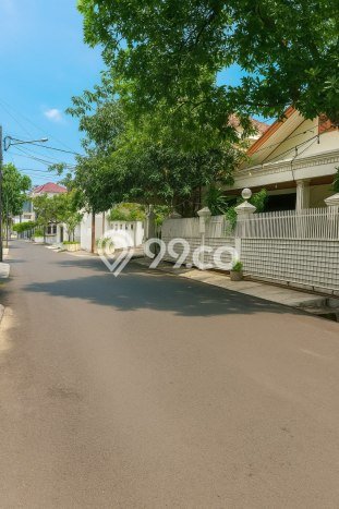 Rumah Luxury Modern Siap Huni di Tomang Jakarta Barat Rumah Luxury Modern Siap Huni di Tomang Jakarta Barat
