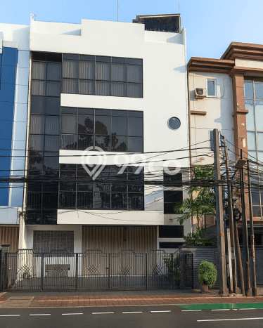 Disewakan Ruko komersial di Cideng luas bangunan 840m2 Disewakan Ruko komersial di Cideng luas bangunan 840m2
