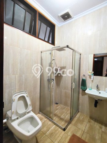 Hunian Elit LB 350m2 Siap Pakai Desain Elegan di Puri Indah, Jakarta Barat Hunian Elit LB 350m2 Siap Pakai Desain Elegan di Puri Indah, Jakarta Barat