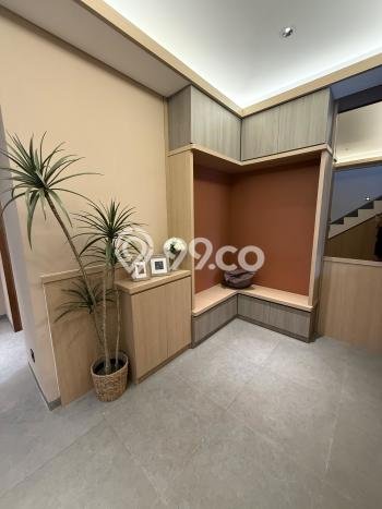 Hunian Elit LB 130m2 Siap Pakai Desain Elegan di Permata Buana, Jakarta Barat Hunian Elit LB 130m2 Siap Pakai Desain Elegan di Permata Buana, Jakarta Barat
