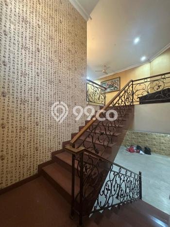 Rumah Luxury Modern Siap Huni di Puri Indah Jakarta Barat Rumah Luxury Modern Siap Huni di Puri Indah Jakarta Barat