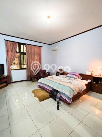 Hunian Elit LB 350m2 Siap Pakai Desain Elegan di Puri Indah, Jakarta Barat Hunian Elit LB 350m2 Siap Pakai Desain Elegan di Puri Indah, Jakarta Barat