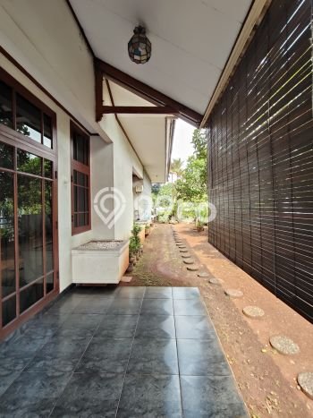 Hunian Elit LB 350m2 Siap Pakai Desain Elegan di Puri Indah, Jakarta Barat Hunian Elit LB 350m2 Siap Pakai Desain Elegan di Puri Indah, Jakarta Barat