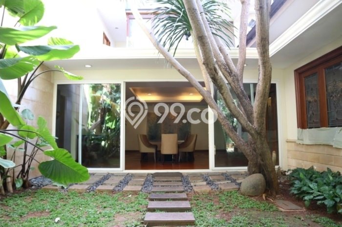 Rumah Modern Dikontrakkan di Menteng Jakarta Pusat Area Sangat Strategis Rumah Modern Dikontrakkan di Menteng Jakarta Pusat Area Sangat Strategis