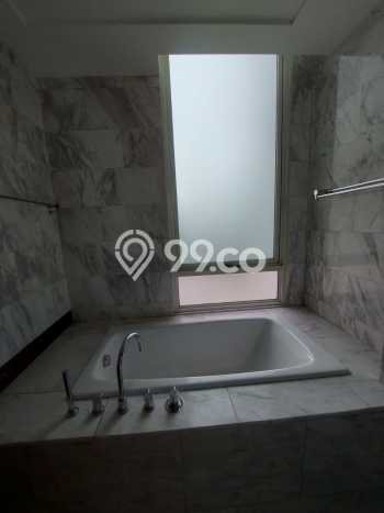 Sewa Apartemen Ekonomis 3 BR di Sudirman Jakarta Selatan Sewa Apartemen Ekonomis 3 BR di Sudirman Jakarta Selatan