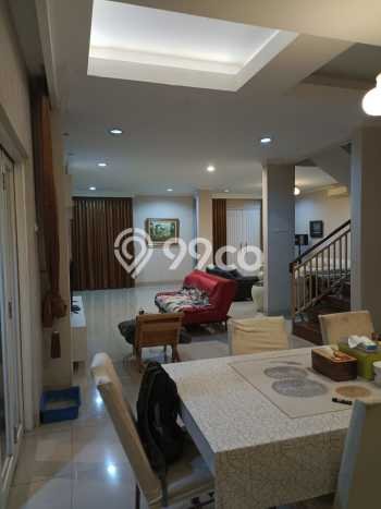 For Sale! Luxury House LT 255m2 Desain Modern di Sektor 5 - Bintaro For Sale! Luxury House LT 255m2 Desain Modern di Sektor 5 - Bintaro