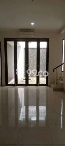 Ready to Use! Luxury House LT 141m2 Desain Elegan di Bintaro Ready to Use! Luxury House LT 141m2 Desain Elegan di Bintaro