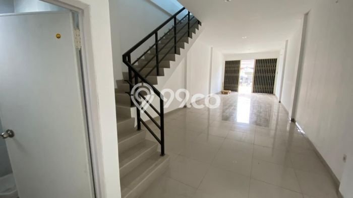 Ruko Dijual di Tangerang Selatan LT 139m2 & LB 190m2 Lokasi Terbaik! Ruko Dijual di Tangerang Selatan LT 139m2 & LB 190m2 Lokasi Terbaik!