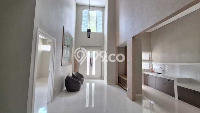 Hunian Elit LB 100m2 Siap Pakai Desain Elegan di Bintaro, Tangerang Selatan Hunian Elit LB 100m2 Siap Pakai Desain Elegan di Bintaro, Tangerang Selatan