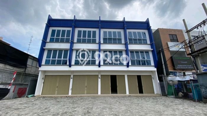 Ruko Dijual di Tangerang Selatan LT 139m2 & LB 190m2 Lokasi Terbaik! Ruko Dijual di Tangerang Selatan LT 139m2 & LB 190m2 Lokasi Terbaik!