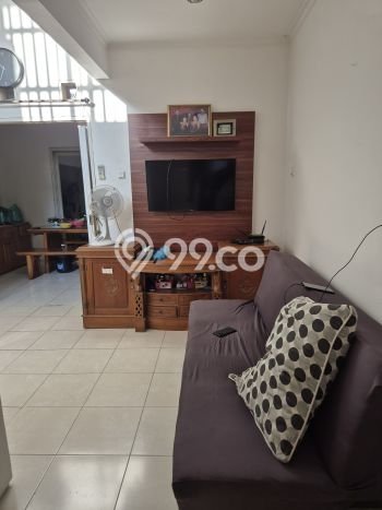 Dijual Hunian Rumah Terawat 3 Kamar di Bintaro, Tangerang Selatan Dijual Hunian Rumah Terawat 3 Kamar di Bintaro, Tangerang Selatan