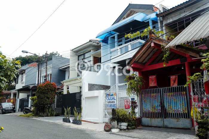 Rumah Modern 3 Kamar LT 99m2 di Sarijadi Rumah Modern 3 Kamar LT 99m2 di Sarijadi