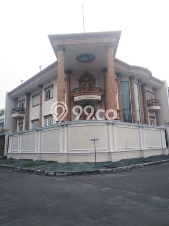 Rumah Modern di Kembangan, Jakarta Barat, Luas 778m² LB 1200m² Rumah Modern di Kembangan, Jakarta Barat, Luas 778m² LB 1200m²