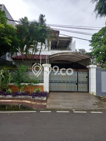 Jual Segera Rumah 4 KT 3 KM di Menteng, Jakarta Pusat Jual Segera Rumah 4 KT 3 KM di Menteng, Jakarta Pusat