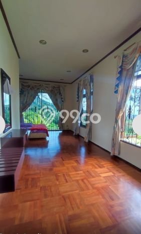 BEST CHOICE! Rumah area Cipanas, Luas 5000m² Bangunan 500m² BEST CHOICE! Rumah area Cipanas, Luas 5000m² Bangunan 500m²