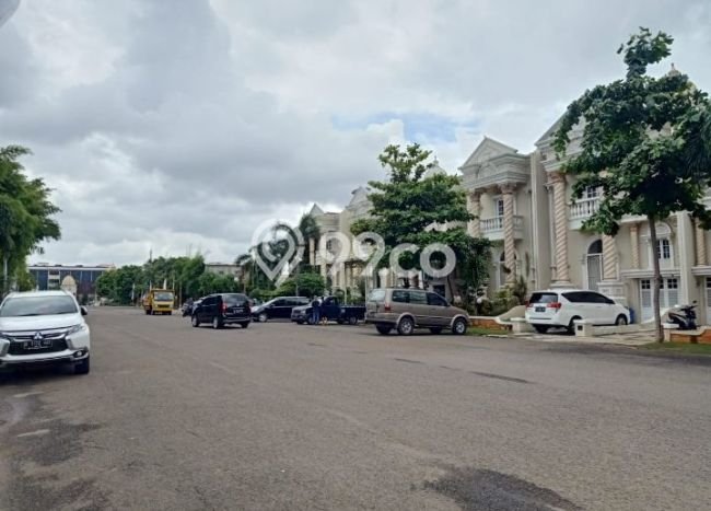 HARGA TERBAIK! Rumah Premium area Kalideres, Luas 200m² Bangunan 150m² HARGA TERBAIK! Rumah Premium area Kalideres, Luas 200m² Bangunan 150m²