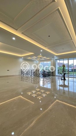 Dijual Rumah Luas Elegan Dengan View Cantik di Pondok Indah, Jakarta Selatan Dijual Rumah Luas Elegan Dengan View Cantik di Pondok Indah, Jakarta Selatan