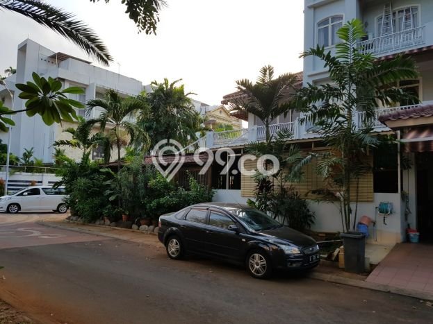 Rumah Eksklusif Siap Huni LT 414m2 di Kelapa Gading, Jakarta Utara Rumah Eksklusif Siap Huni LT 414m2 di Kelapa Gading, Jakarta Utara