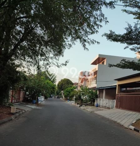 Siap Huni Hunian Elit 5 Kamar di Kelapa Gading Dekat ke Mana Pun Siap Huni Hunian Elit 5 Kamar di Kelapa Gading Dekat ke Mana Pun