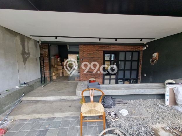 Rumah Berkualitas di Kelapa Gading, Jakarta Utara, LT 102m² LB 90m² - HARGA NEGO! Rumah Berkualitas di Kelapa Gading, Jakarta Utara, LT 102m² LB 90m² - HARGA NEGO!