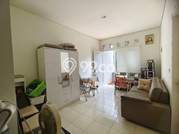 Hunian Cantik Minimalis Lb 144m2 di Kelapa Gading, Jakarta Utara Hunian Cantik Minimalis Lb 144m2 di Kelapa Gading, Jakarta Utara