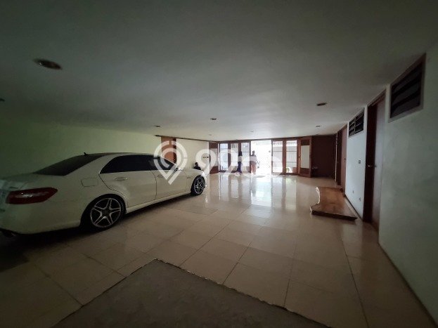 Siap Huni Hunian Elit 5 Kamar di Kebayoran Baru Dekat ke Mana Saja Siap Huni Hunian Elit 5 Kamar di Kebayoran Baru Dekat ke Mana Saja